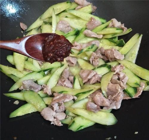 娱乐吃瓜酱大鹅,揭秘娱乐圈那些不为人知的幕后故事
