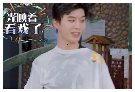 娱乐吃瓜蜀黍范丞丞,娱乐吃瓜界的“蜀黍”，揭秘娱乐圈幕后故事