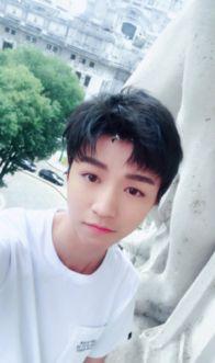 娱乐圈吃瓜王俊凯是谁